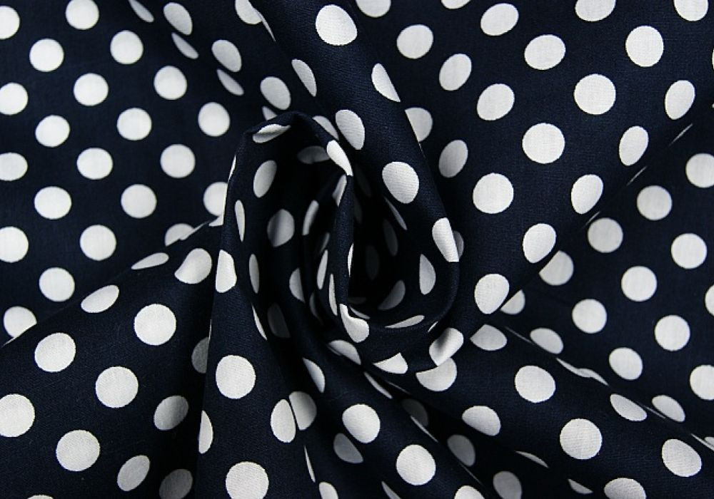 Stof blauw grote witte stippen 10mm