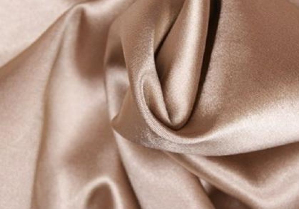 Satijn stretch beige